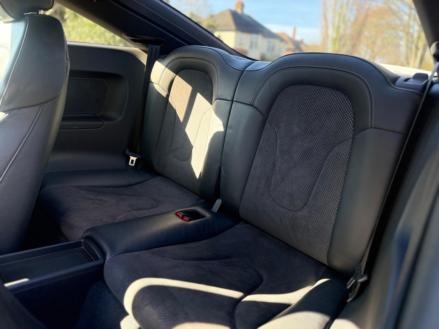 Used Audi TT 2011 for sale - 77977964: Photo 27