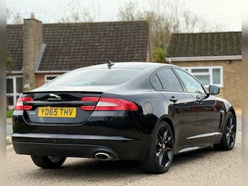 Used Jaguar XF 2015 for sale - 76551097: Photo
