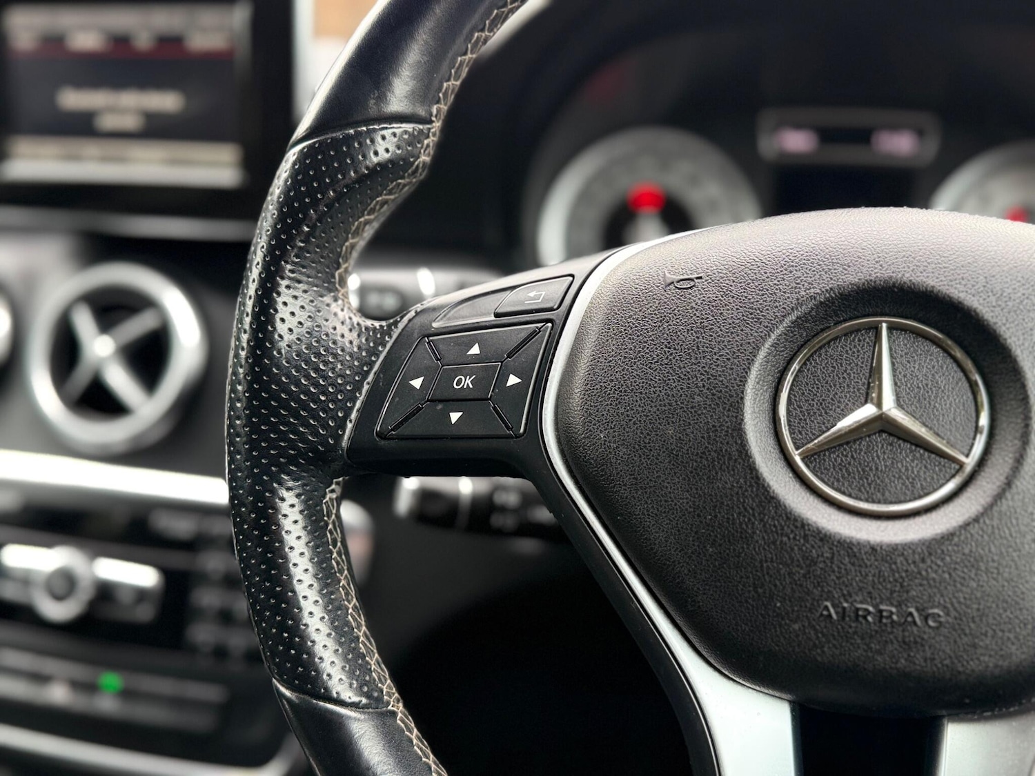 Used Mercedes-Benz A-Class 2013 for sale - 77120579: Photo 29