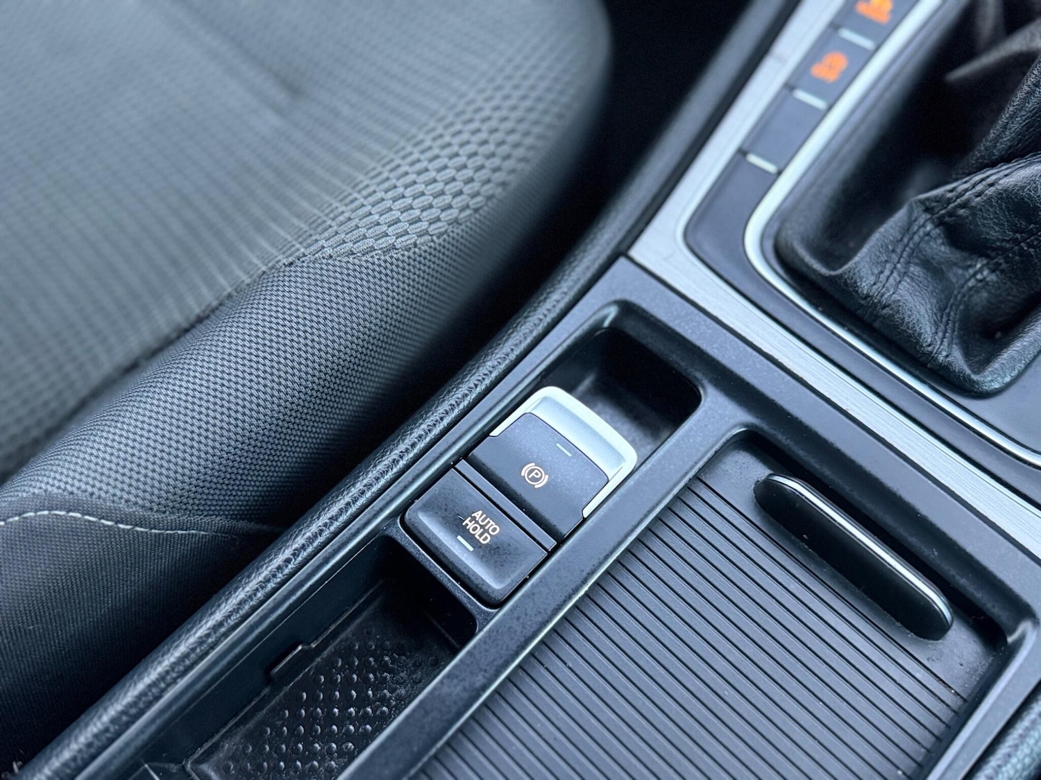 Used Volkswagen Golf 2014 for sale - 76993130: Photo 25