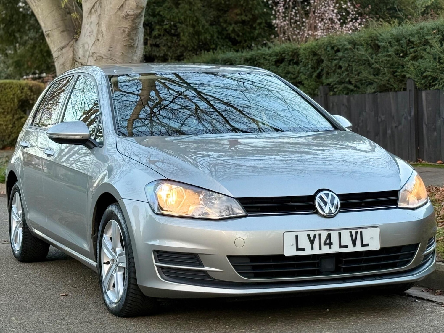 Used Volkswagen Golf 2014 for sale - 76993130: Photo 3