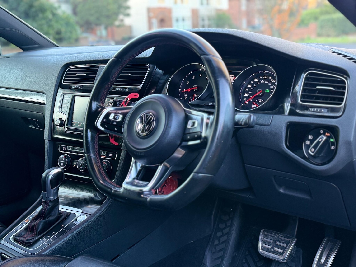 Used Volkswagen Golf 2016 for sale - 76952401: Photo 21