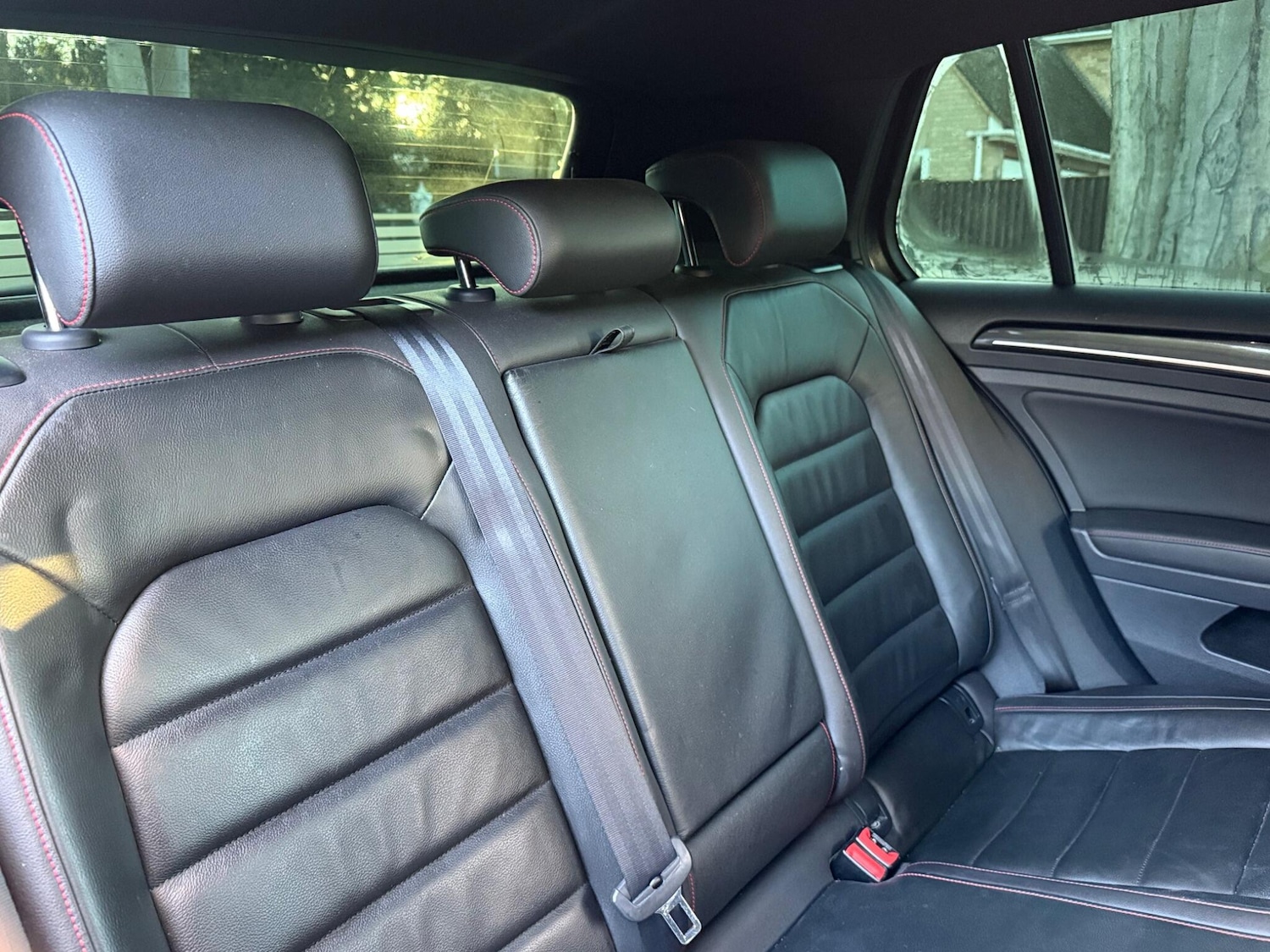 Used Volkswagen Golf 2016 for sale - 76952401: Photo 24