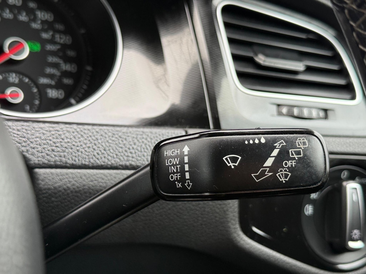 Used Volkswagen Golf for sale - 76728773: Photo 41