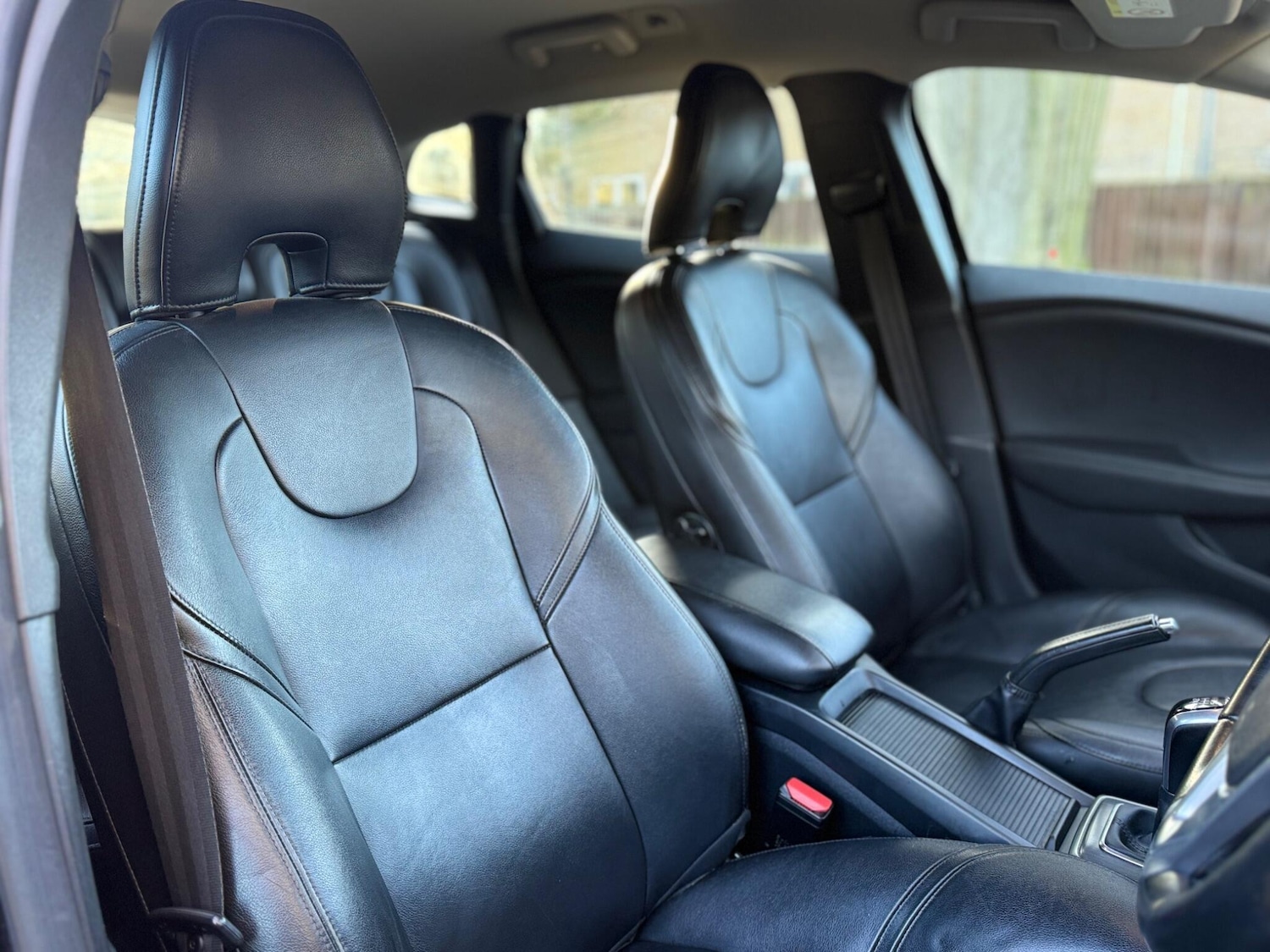 Used Volvo V40 for sale - 77358600: Photo 13