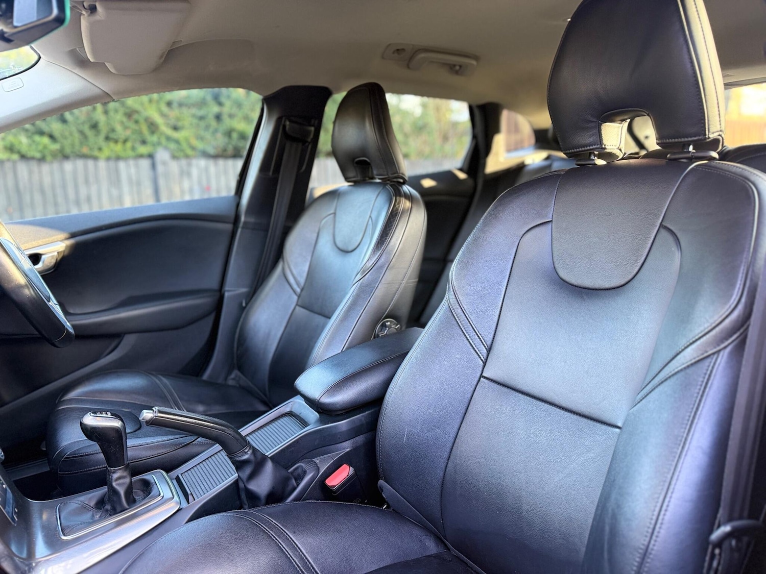 Used Volvo V40 for sale - 77358600: Photo 16