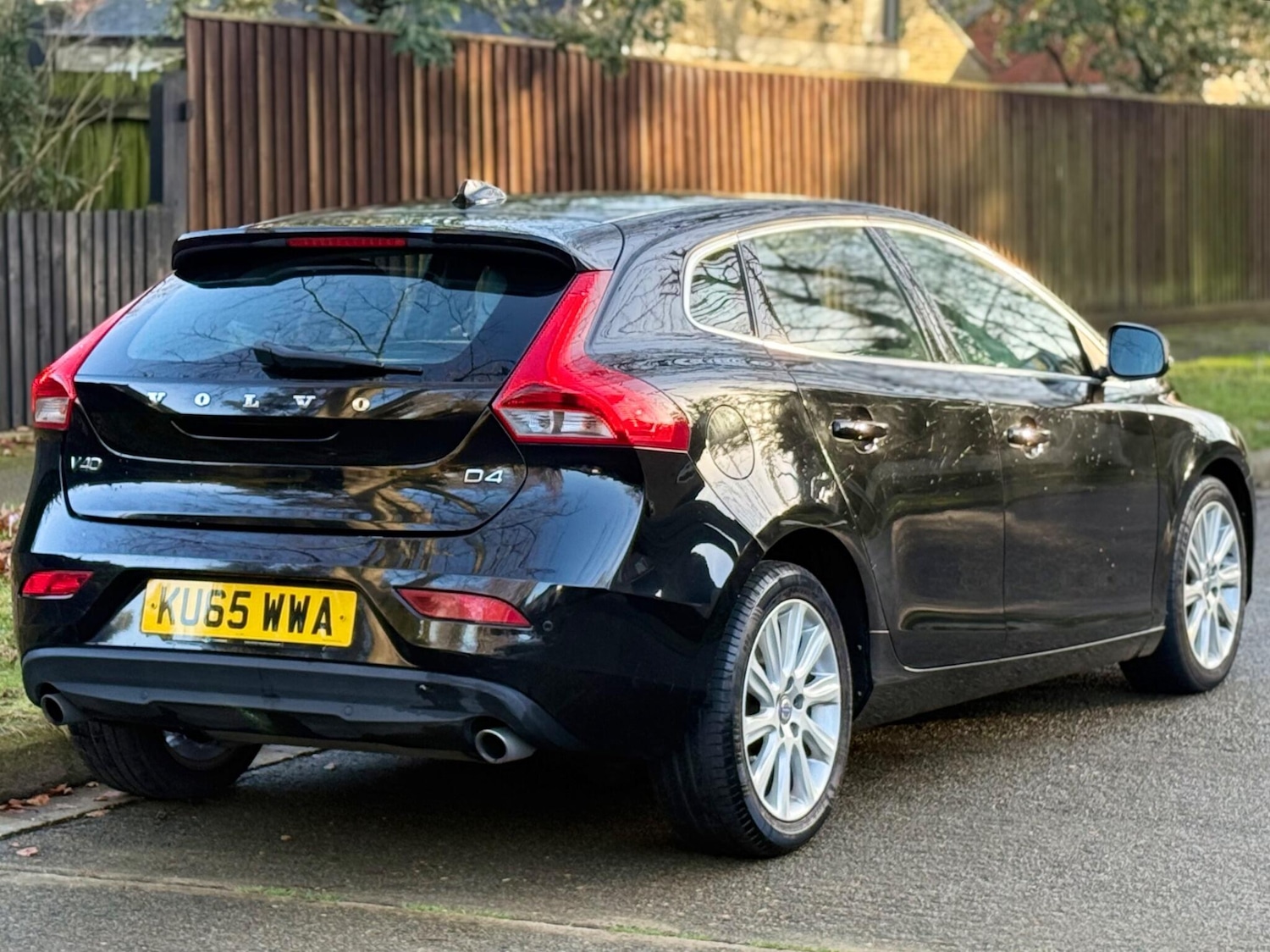 Used Volvo V40 for sale - 77358600: Photo 5