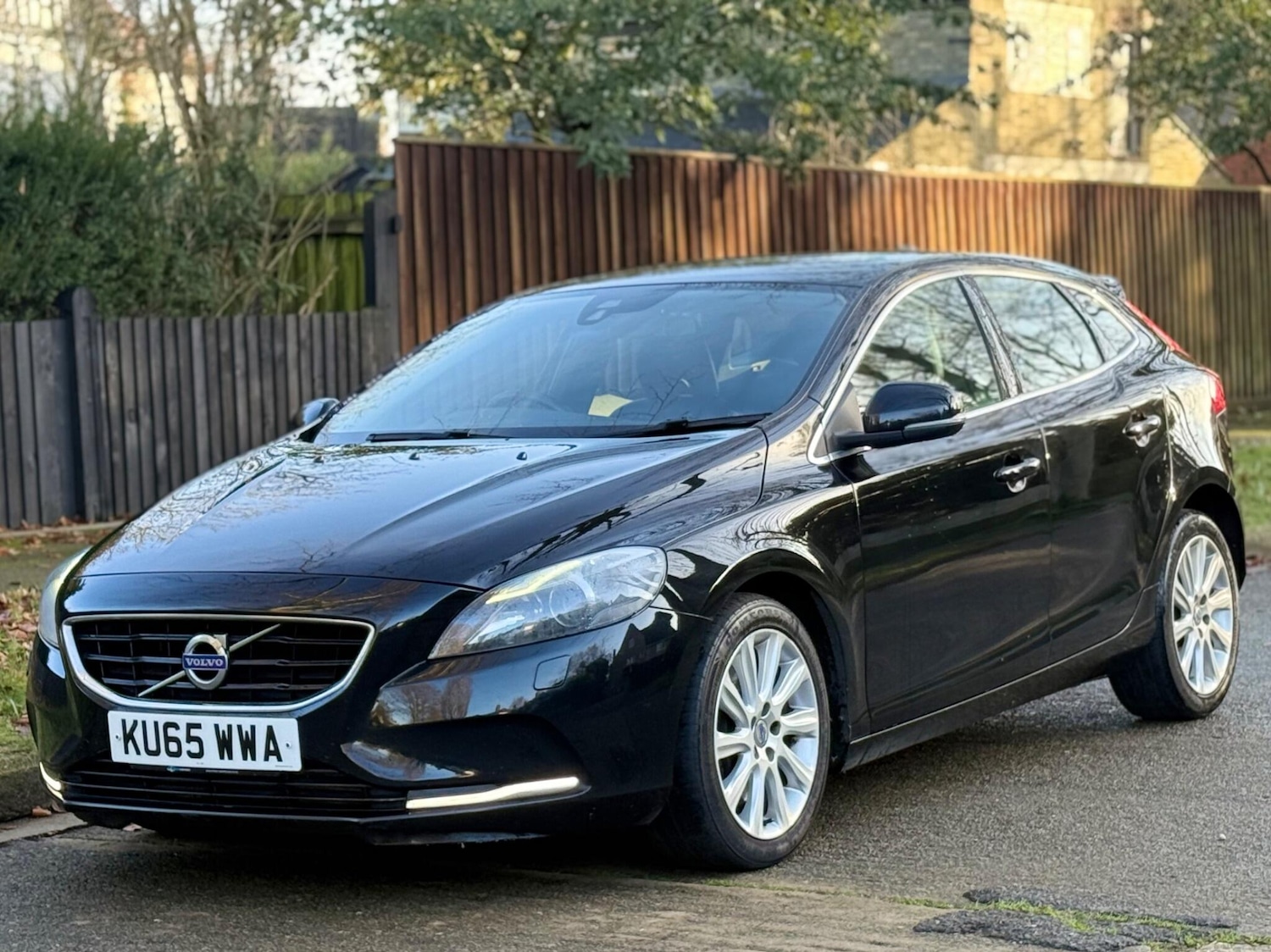 Used Volvo V40 for sale - 77358600: Photo 6