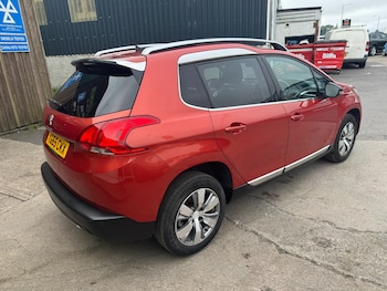 Used Peugeot 2008 2015 for sale - 78918671: Photo