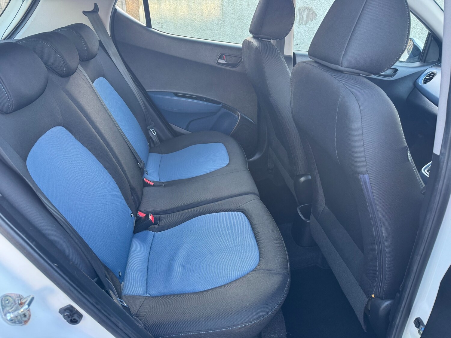 Used Hyundai i10 2015 for sale - 77653213: Photo 19