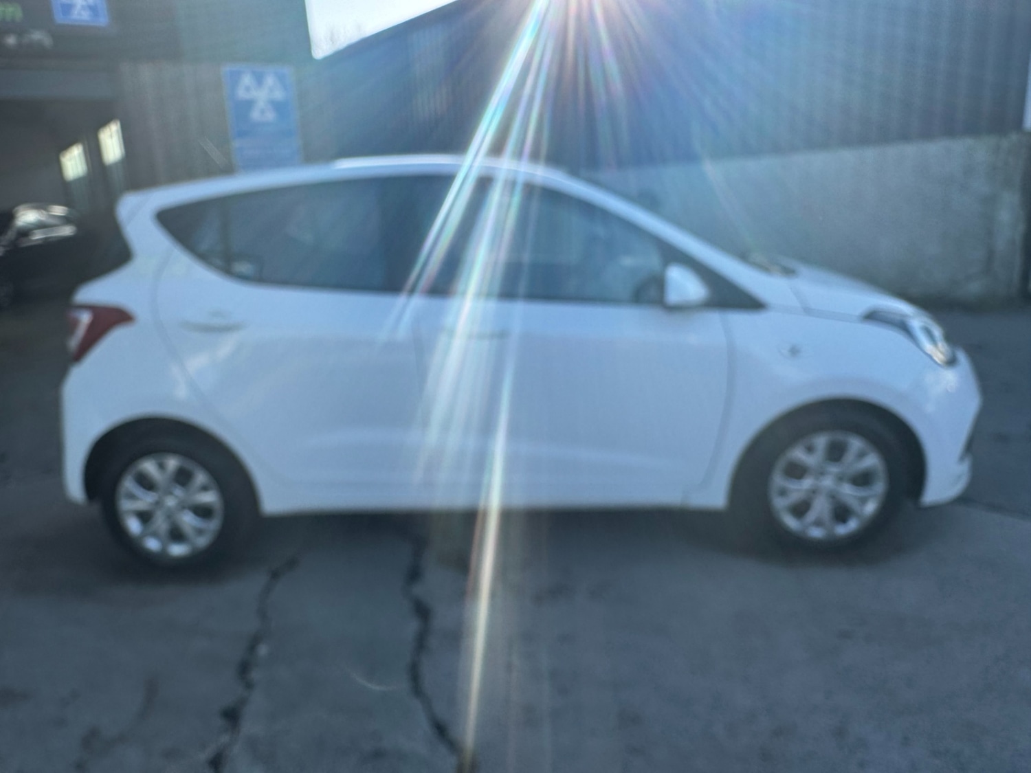 Used Hyundai i10 2015 for sale - 77653213: Photo 5