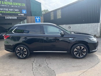 Used Mitsubishi Outlander 2016 for sale - 79299409: Photo