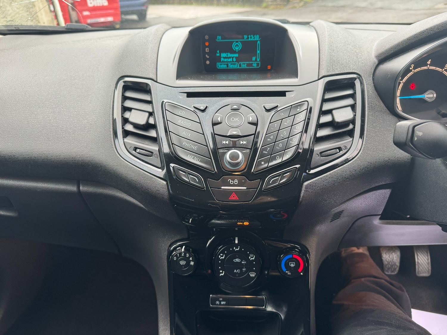 Used Ford Fiesta 2014 for sale - 77187264: Photo 25