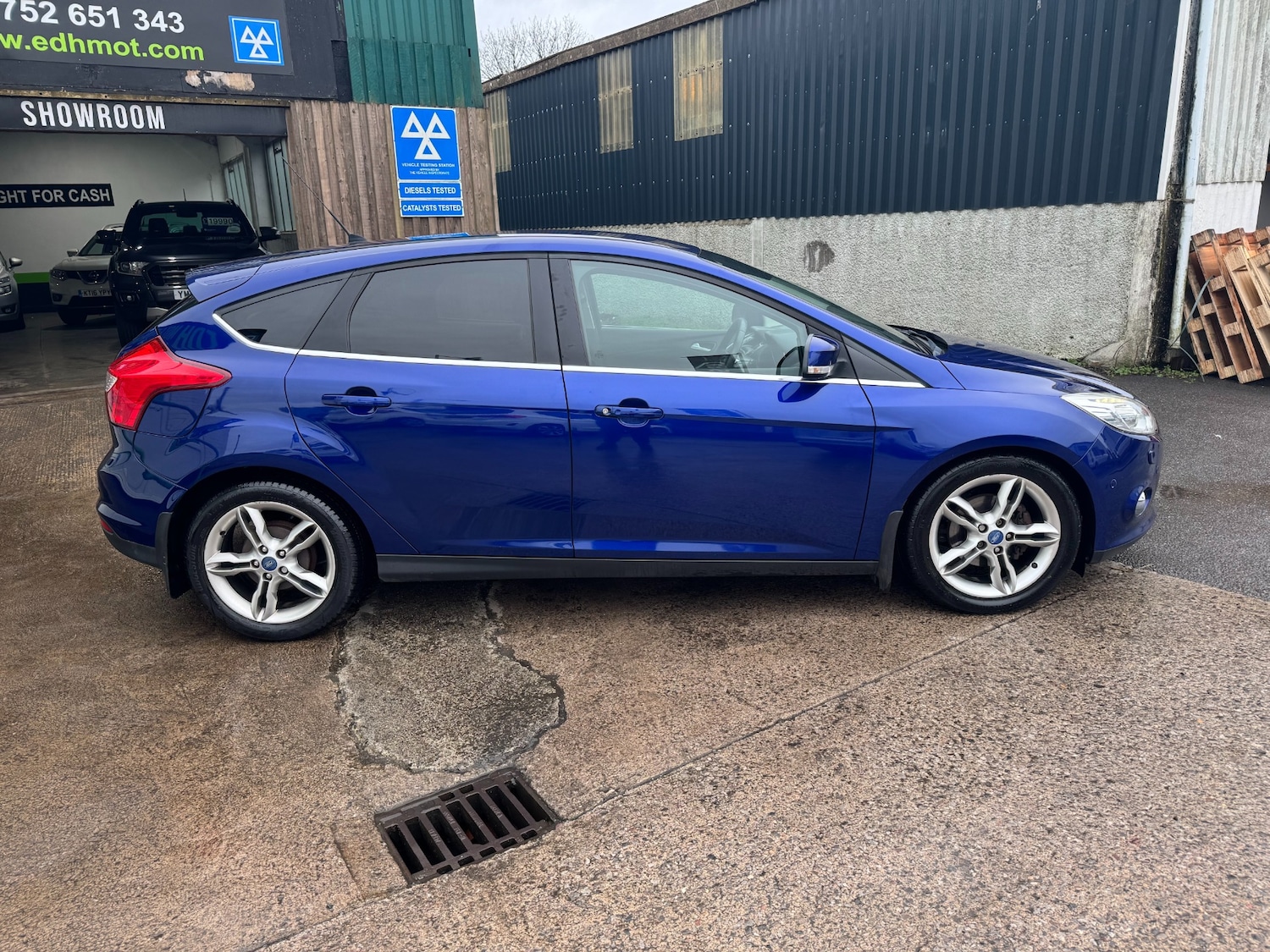 Used Ford Focus 2014 for sale - 78042975: Photo 3