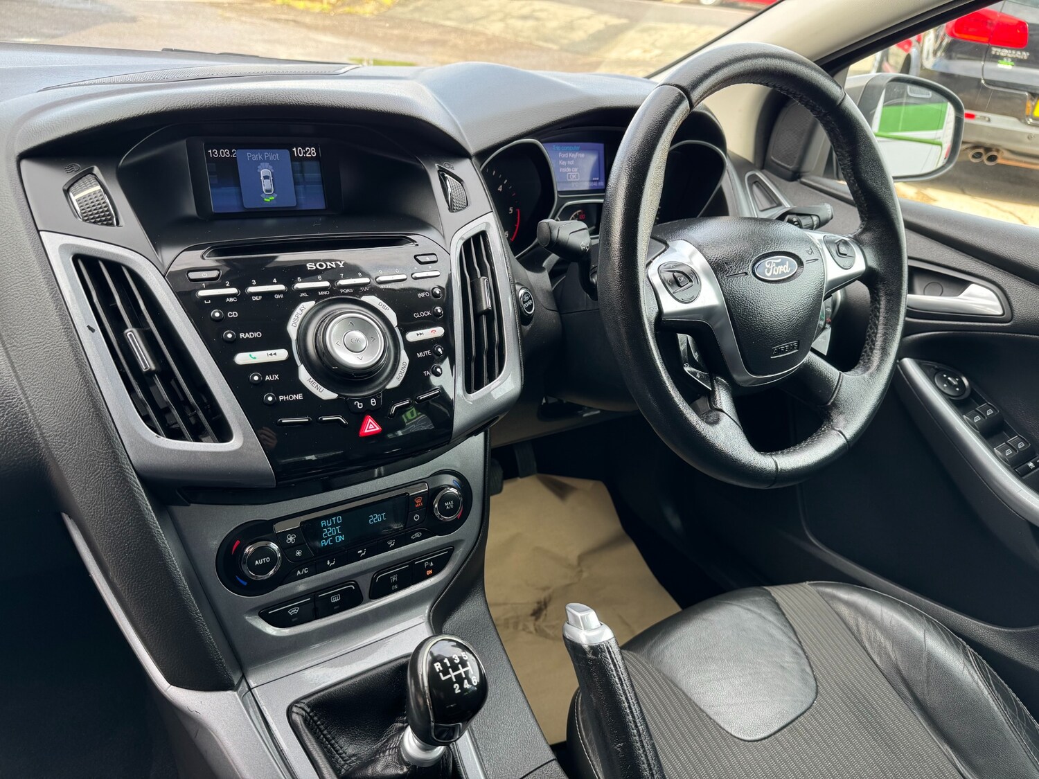 Used Ford Focus 2013 for sale - 77871866: Photo 13