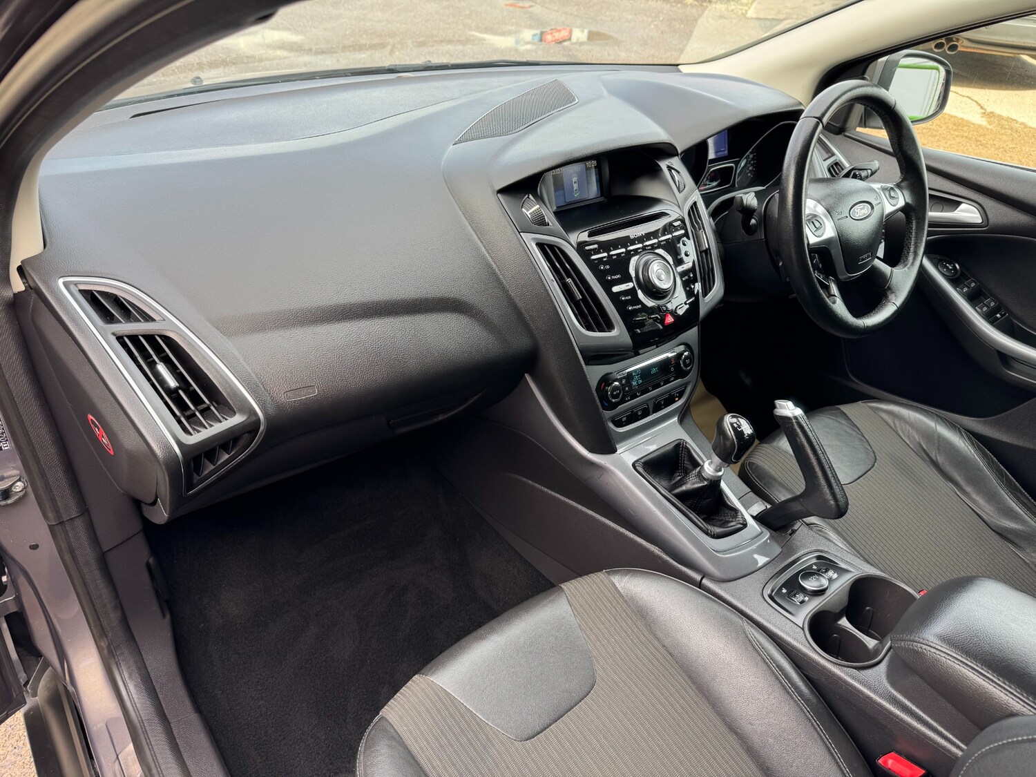 Used Ford Focus 2013 for sale - 77871866: Photo 14