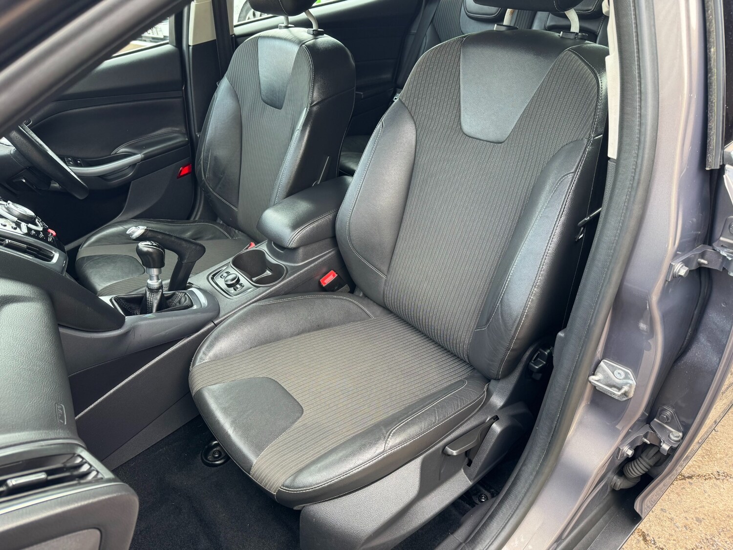 Used Ford Focus 2013 for sale - 77871866: Photo 15