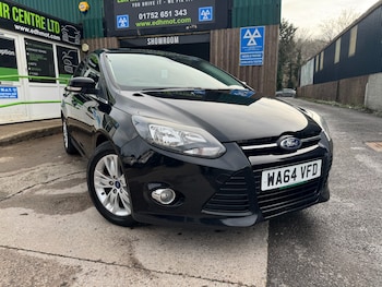 2014 (64) - 1.0 125 EcoBoost Titanium Navigator 5dr