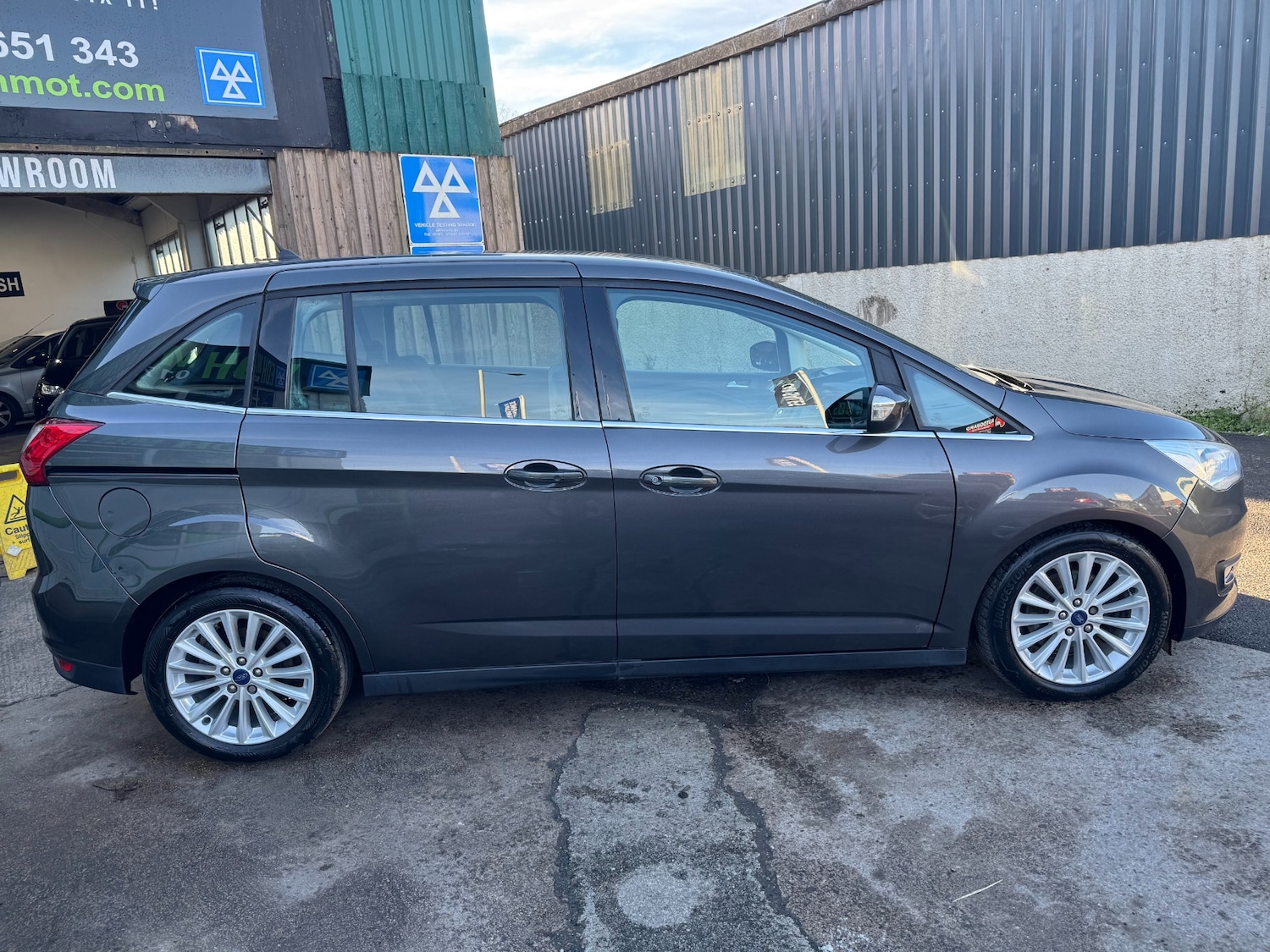 Used Ford Grand C-Max 2018 for sale - 76651006: Photo 5