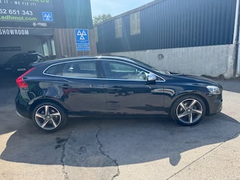 Used Volvo V40 2013 for sale - 79640060: Photo