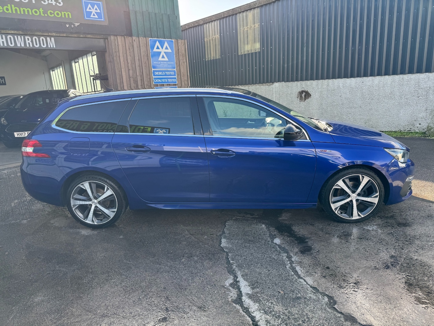 Used Peugeot 308 2018 for sale - 76354876: Photo 5