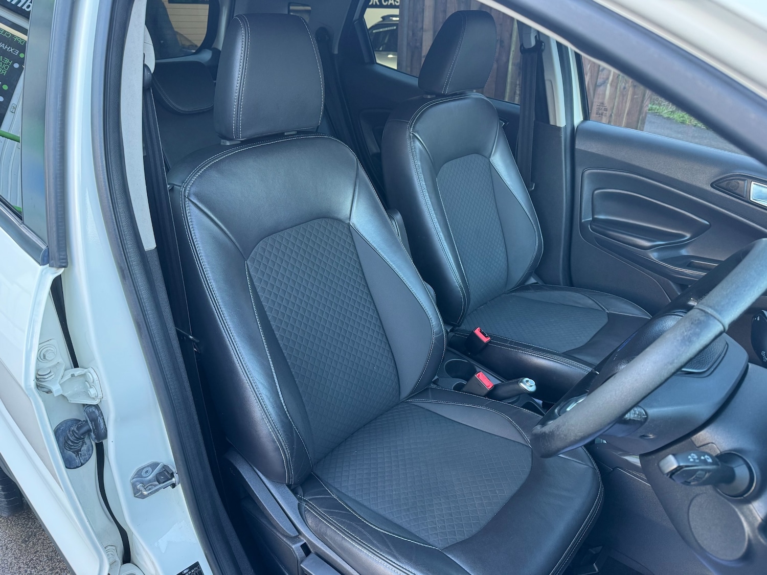 Used Ford Ecosport 2016 for sale - 77282778: Photo 22