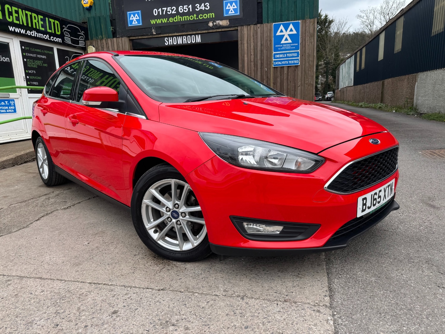 Used Ford Focus 2015 for sale - 78106015: Photo 2