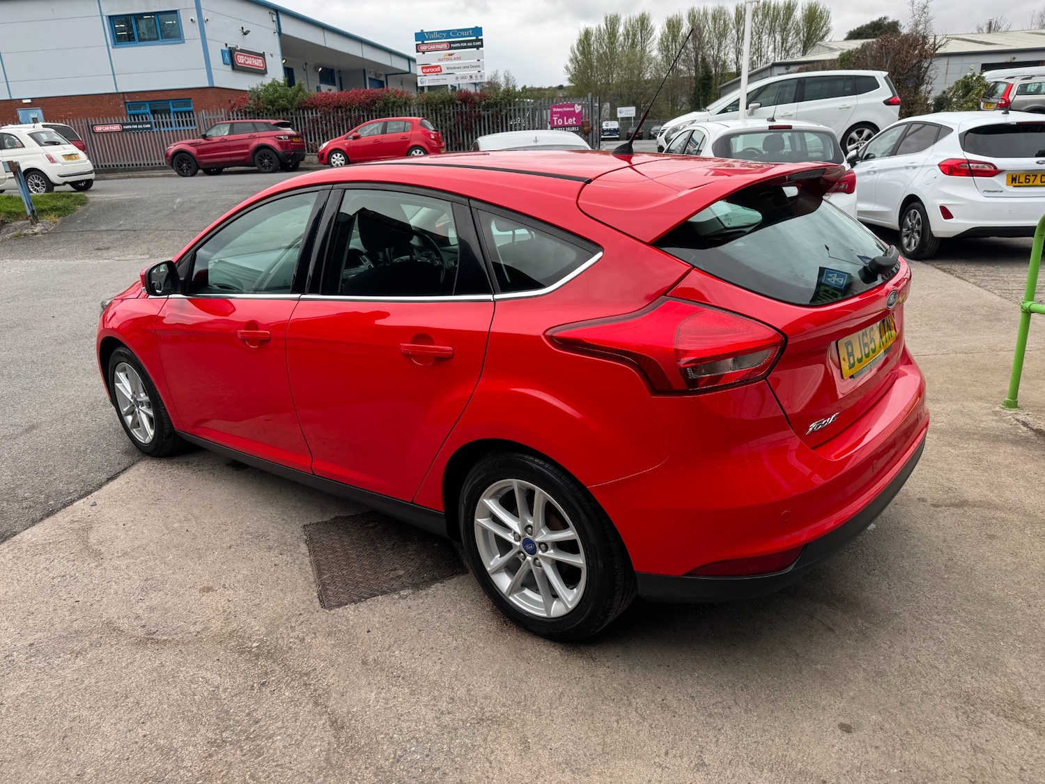 Used Ford Focus 2015 for sale - 78106015: Photo 8