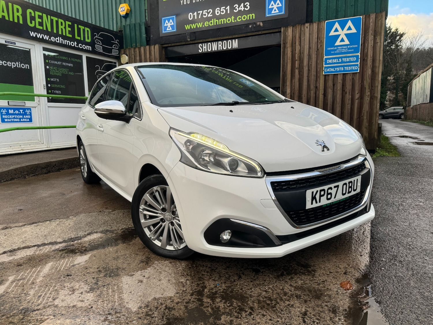 Used Peugeot 208 2017 for sale - 77148260: Photo 1