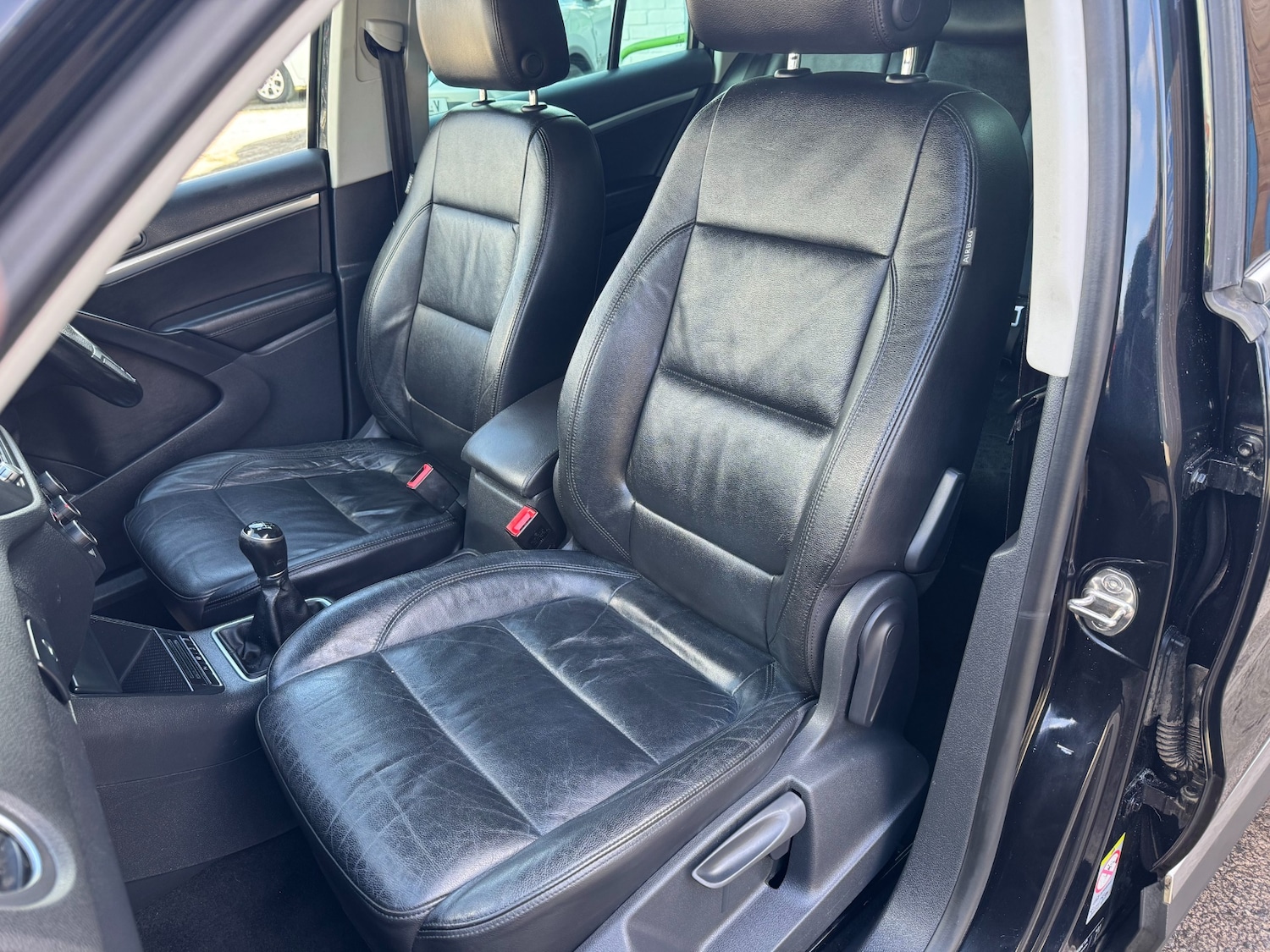 Used Volkswagen Tiguan 2012 for sale - 77830520: Photo 15