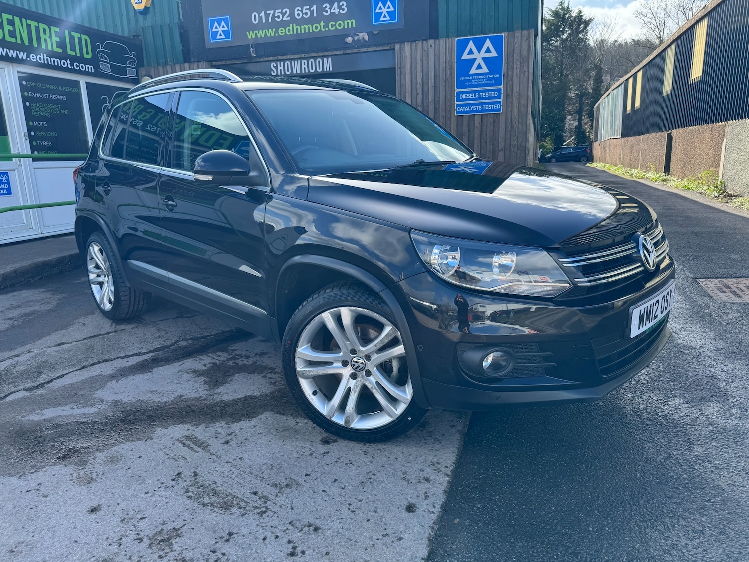 Used Volkswagen Tiguan 2012 for sale - 77830520: Photo 2