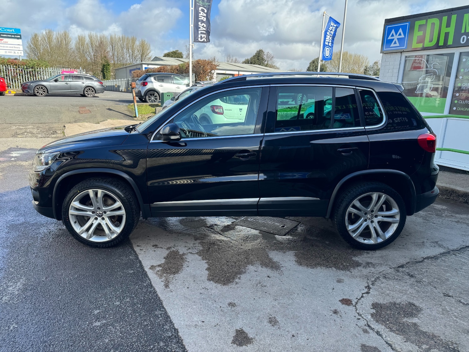 Used Volkswagen Tiguan 2012 for sale - 77830520: Photo 9