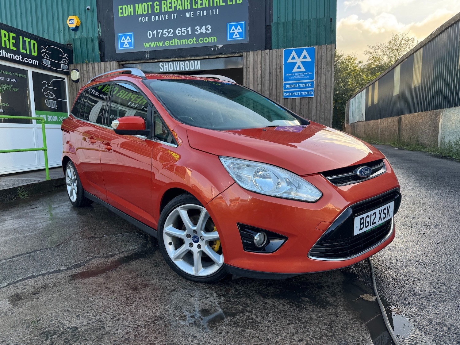 Used Ford Grand C-Max 2012 for sale - 76366750: Photo 4