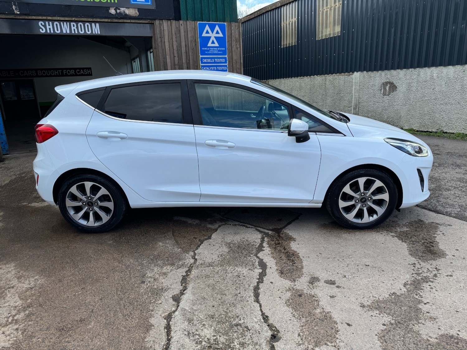 Used Ford Fiesta 2018 for sale - 78026463: Photo 3
