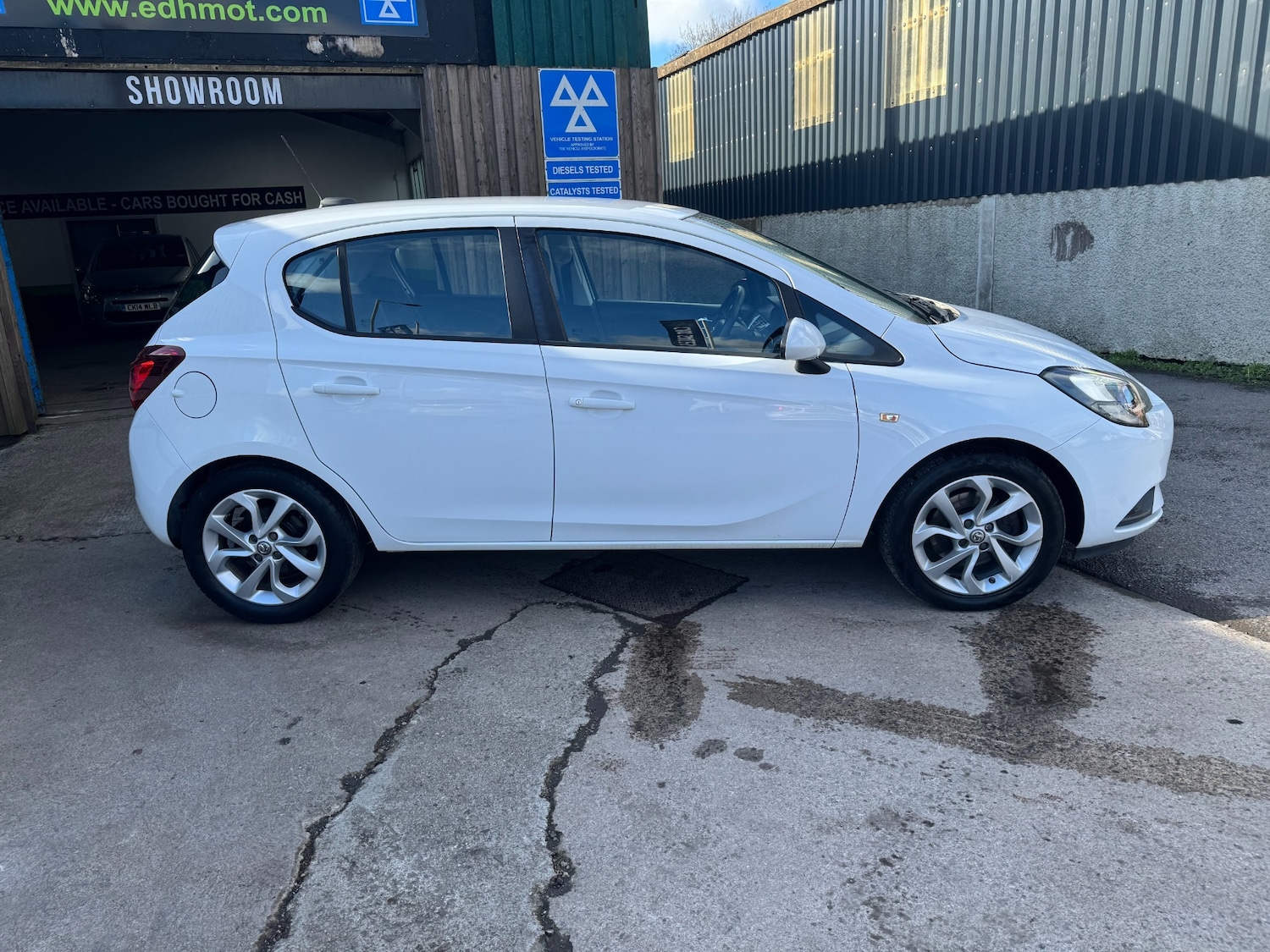 Used Vauxhall Corsa 2018 for sale - 78053106: Photo 3