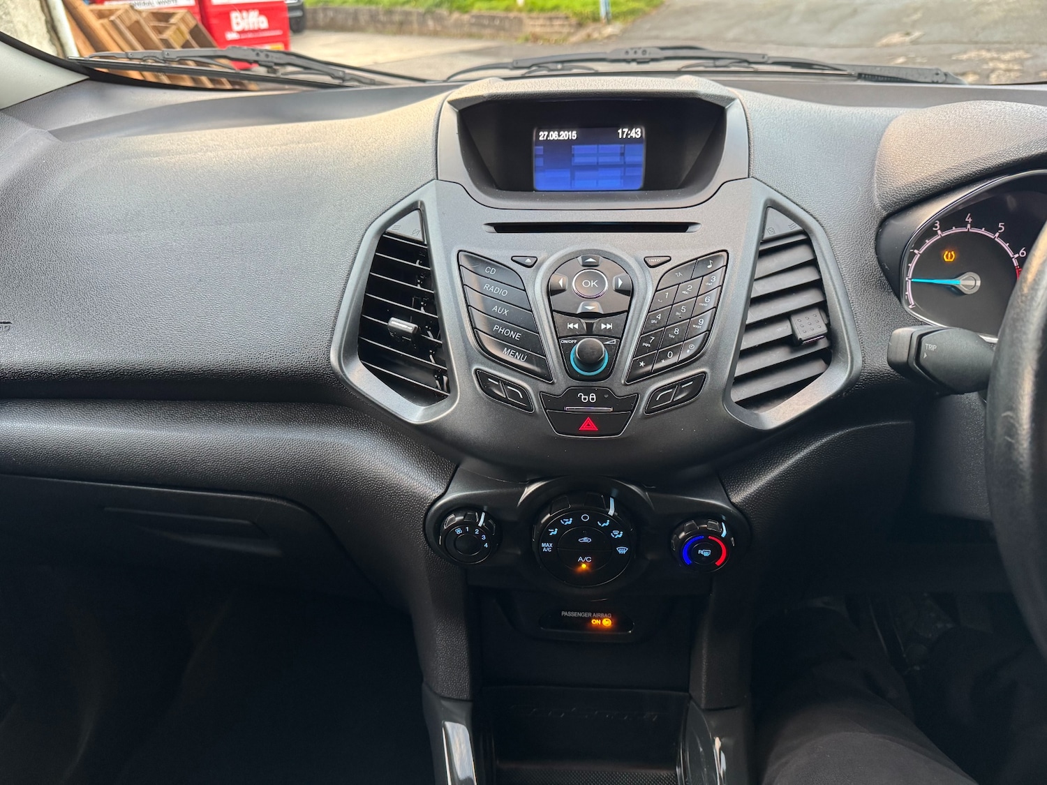 Used Ford Ecosport 2016 for sale - 76384945: Photo 25