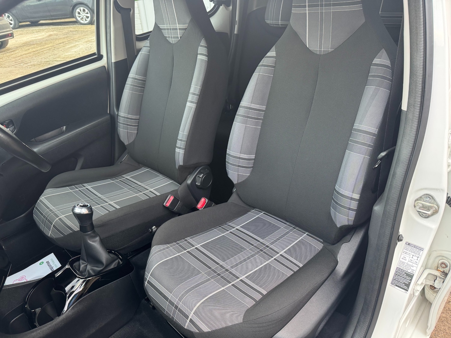 Used Peugeot 108 2017 for sale - 76931480: Photo 17