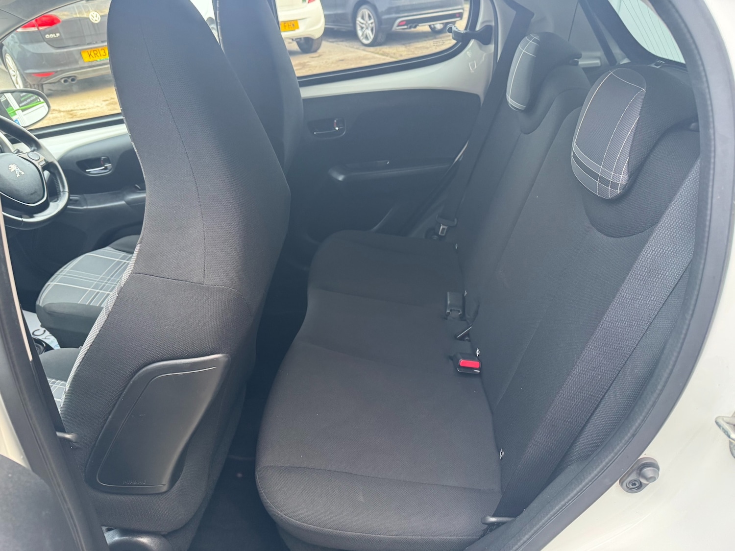 Used Peugeot 108 2017 for sale - 76931480: Photo 18