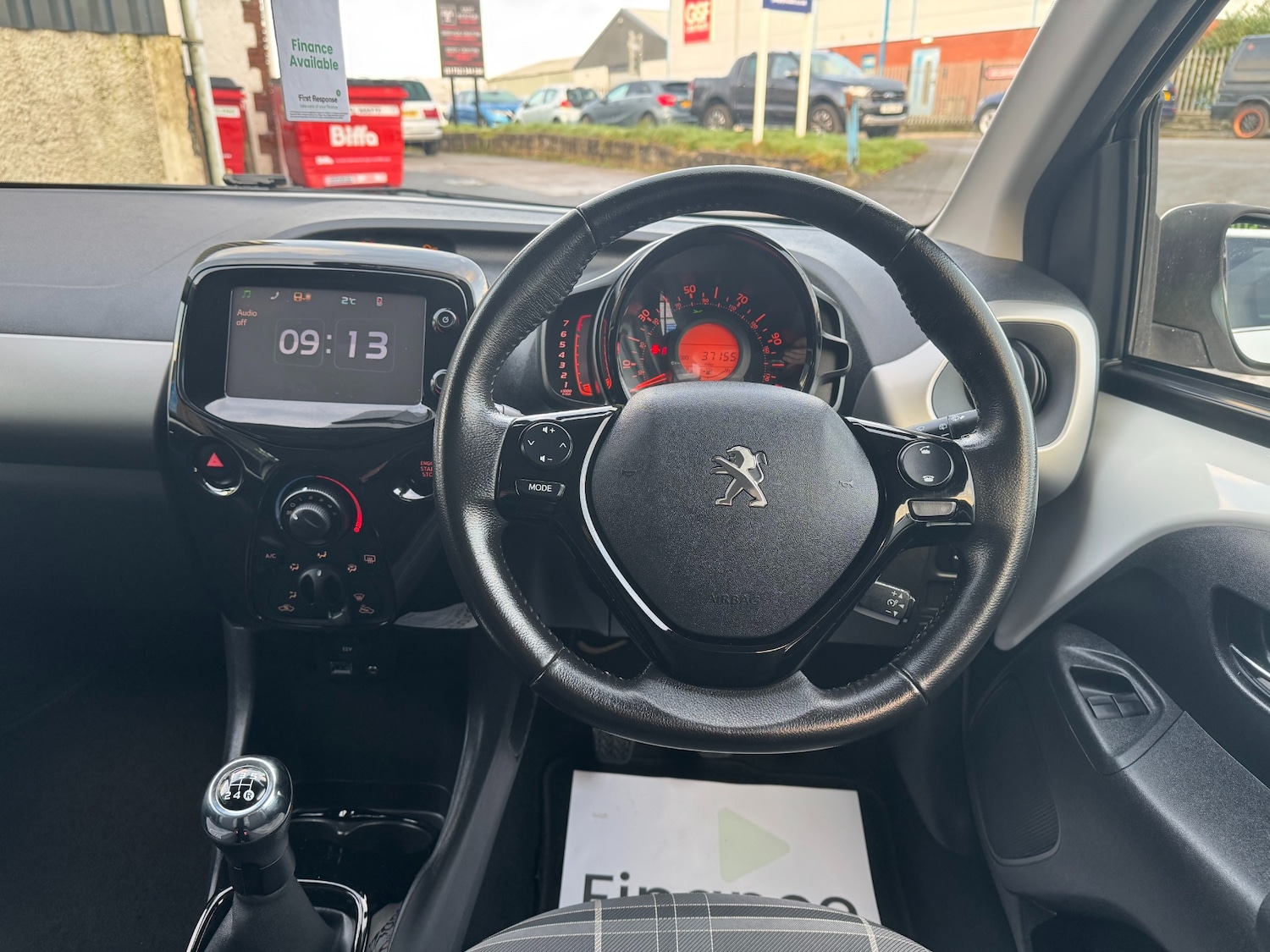 Used Peugeot 108 2017 for sale - 76931480: Photo 22