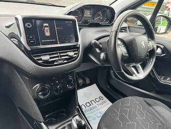 Used Peugeot 2008 2019 for sale - 77208776: Photo