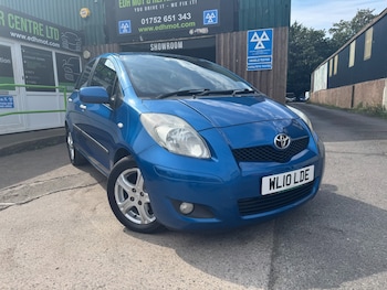 Used Toyota Yaris 2010 for sale - 79216616: Photo