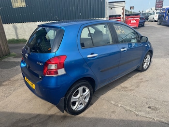Used Toyota Yaris 2010 for sale - 79216616: Photo