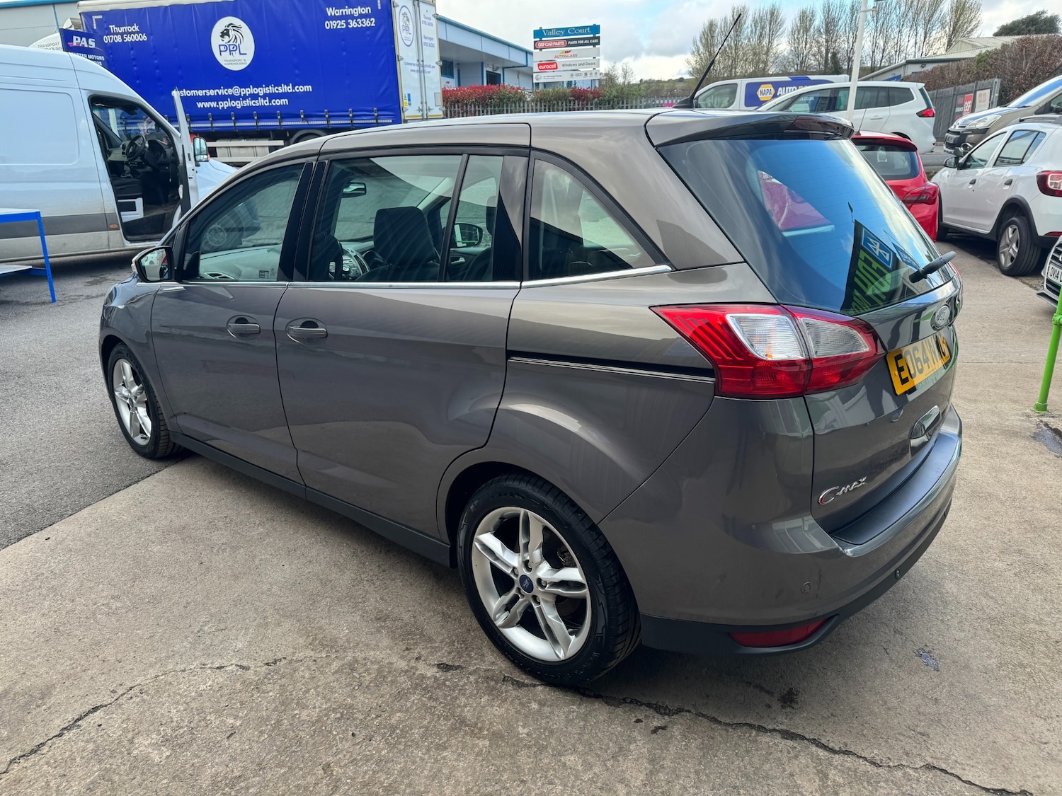 Used Ford Grand C-Max 2014 for sale - 78025186: Photo 8