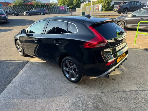 Used Volvo V40 2015 for sale - 75203783: Photo 10