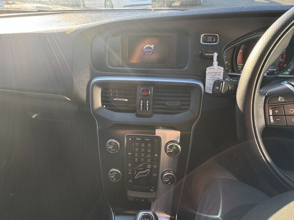 Used Volvo V40 2015 for sale - 75203783: Photo 25