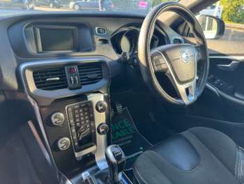 Used Volvo V40 2015 for sale - 75203783: Photo