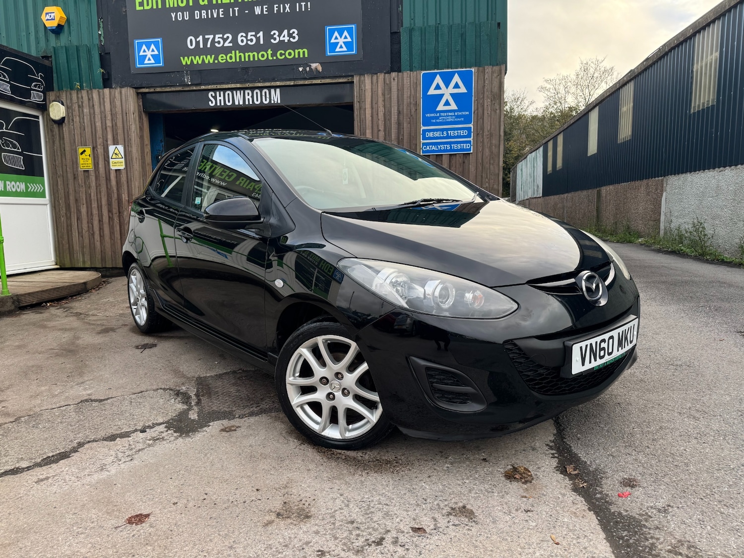 Used Mazda Mazda2 2010 for sale - 76452044: Photo 4