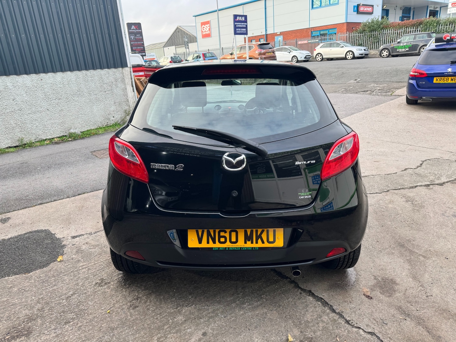 Used Mazda Mazda2 2010 for sale - 76452044: Photo 8