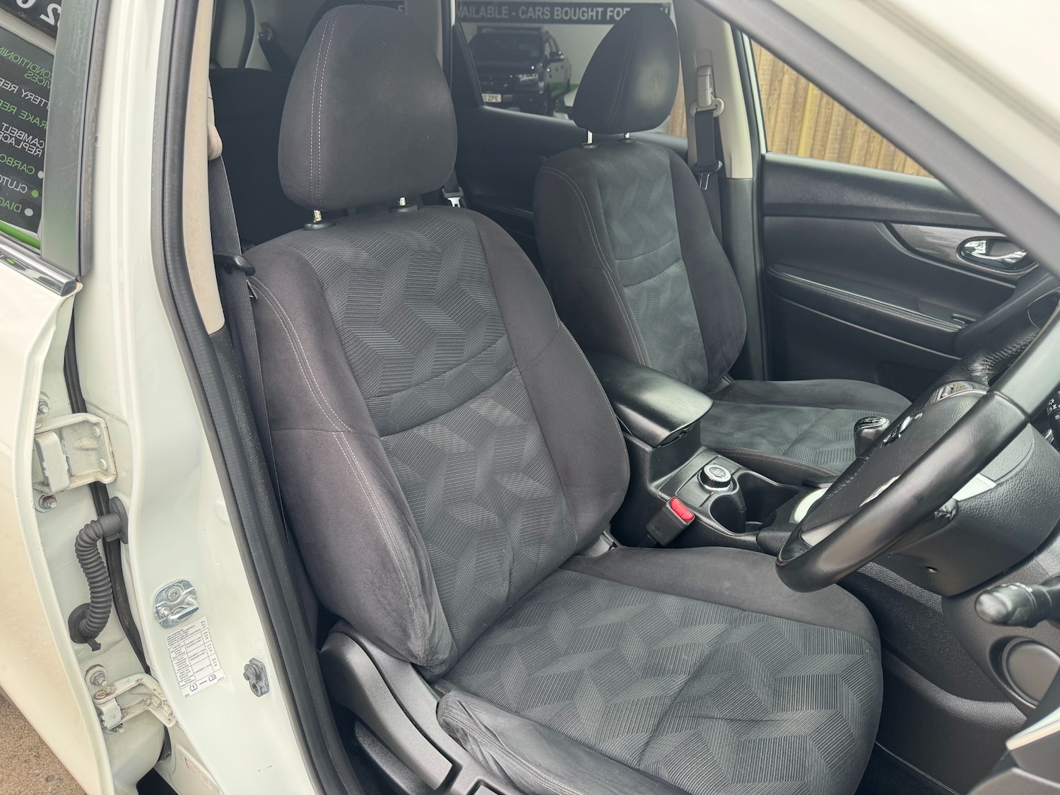 Used Nissan X-Trail 2016 for sale - 78090966: Photo 24