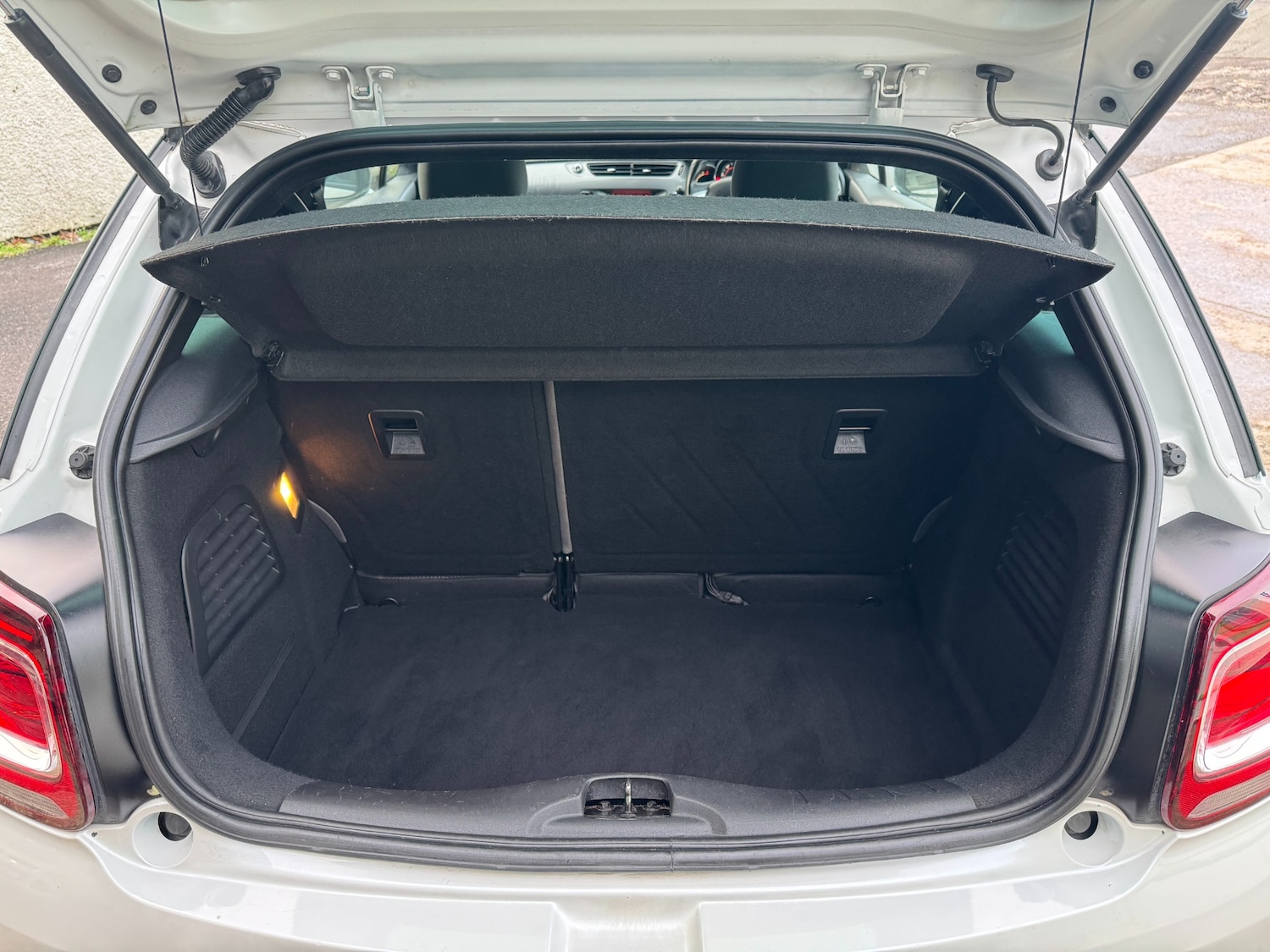 Used Citroen DS3 2014 for sale - 77435434: Photo 18